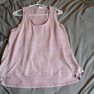 Women's Pink knit material tank